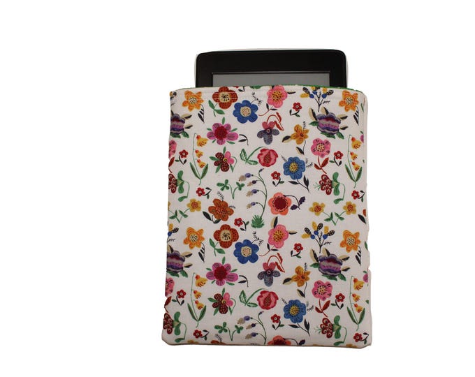 Kindle Slip In Pouch Spring Meadow