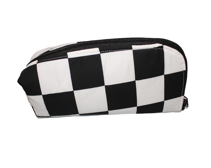The Hold Em & Fold Em Pouch Black and White Checks