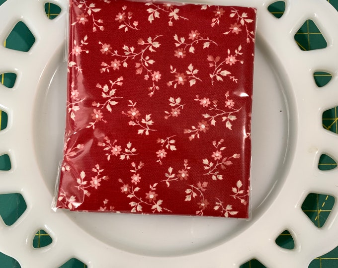 Petite Red Floral Lunch Box Napkin