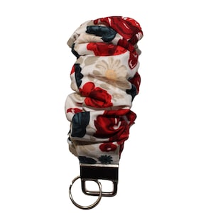 Scrunchi Wristlet Keychain American Heritage Cream