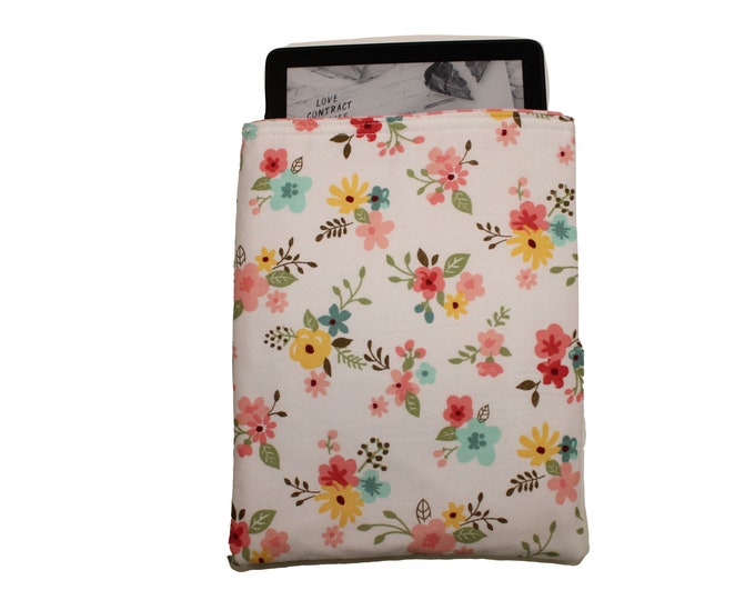 Kindle Slip In Pouch Pink Floral