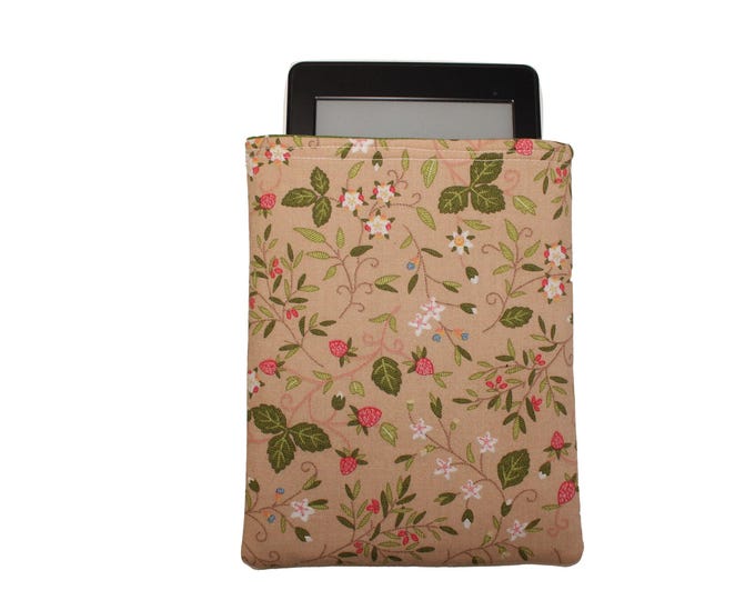 Kindle Slip In Pouch Strawberries on Tan