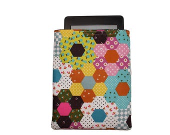 Kindle Slip In Pouch Vintage Hexies