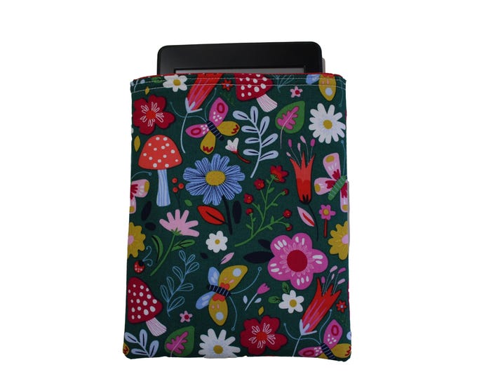 Kindle Slip In Pouch Gnome Garden