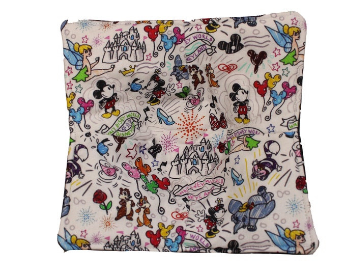 Reversible Bowl Cozy Disney Sketch