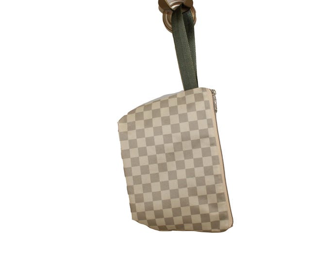 The Vernie, Water Resistant Clutch Neutral Checks
