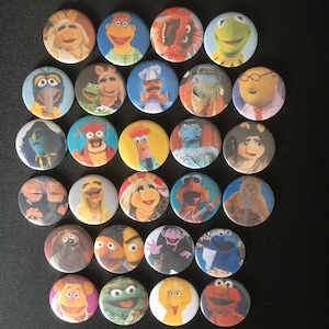 Inspired by The Muppets! Inspired by Sesame Street! Pin badges! 25mm! 38mm! Birthday! Party Bags! Miss Piggy! Kermit! Animal! Elmo! Gonzo!