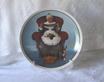 Série de plaques de collection « Redécouvertes » de Norman Rockwell « Mending Time »