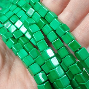SALE - 127 Pcs Green Vintage Japanese Cube Beads - Bright Large Shiny Cubes - Smooth Finish Plastic Cube Beads - Vintage Japanese #K1031