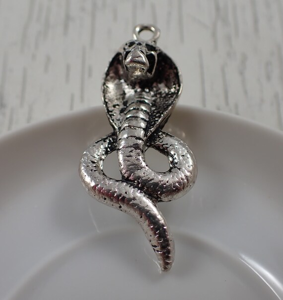 1 Piece Silver Pewter Metal Snake Pendant - Cobra Snake