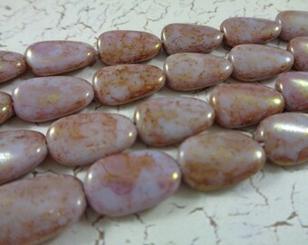 25 fina ljuslila orange metalliska tjeckiska glaspärlor 14x8x4mm platta ovala tvinnade tjeckiska glaspärlor lila orange metalliska glänsande #S4047