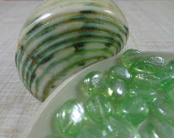 24 Pale Green Oval Glass Beads 9x9x4mm Light Green Glass Beads Rounded Oval Shaped Pale Green Glass Beads Light Green Glass Beads #S4176
