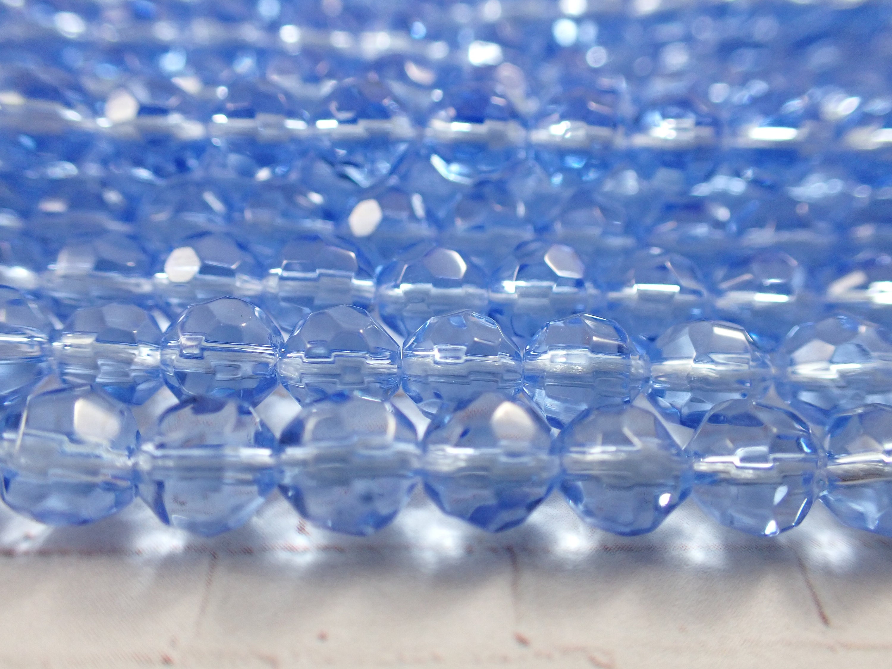 AB Transparent Baby Blue Acrylic Beads Iridescent Beads - Round Clear  Gumball Bubblegum Glitter Beads - 6mm 8mm 10mm