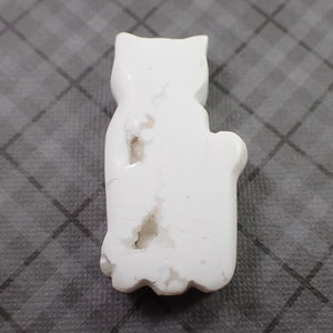 1 Natural White Agate Cat Crystal - Thick Snow Druzy Agate Cat - Smooth Carved Druzy Agate - Heavy Thick Natural Crystal Kitten #S6255