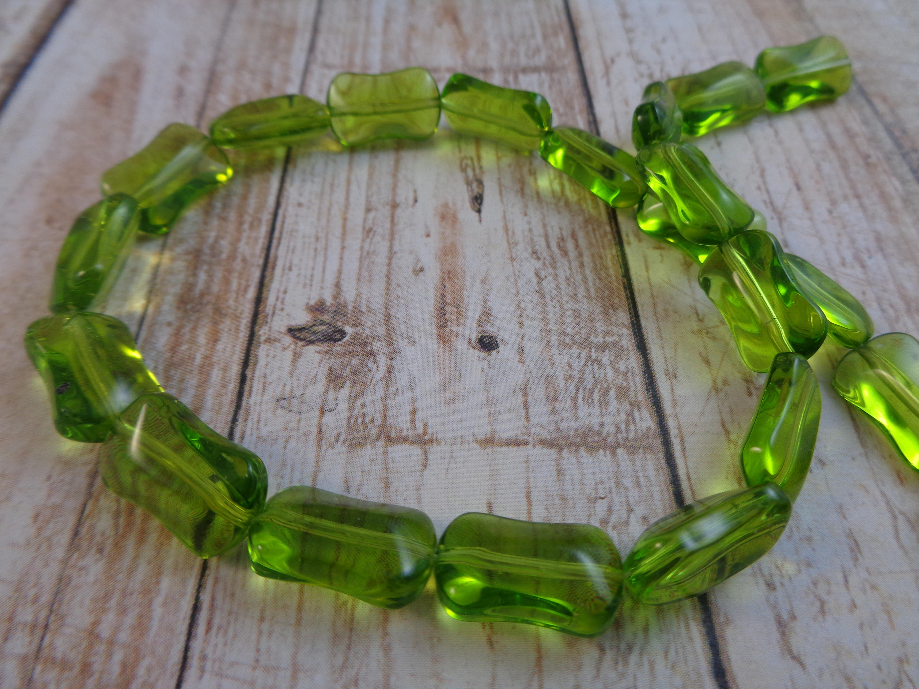 8 Clear Green Glass Beads 14x8x5mm Rectangle Smooth Finish Etsy