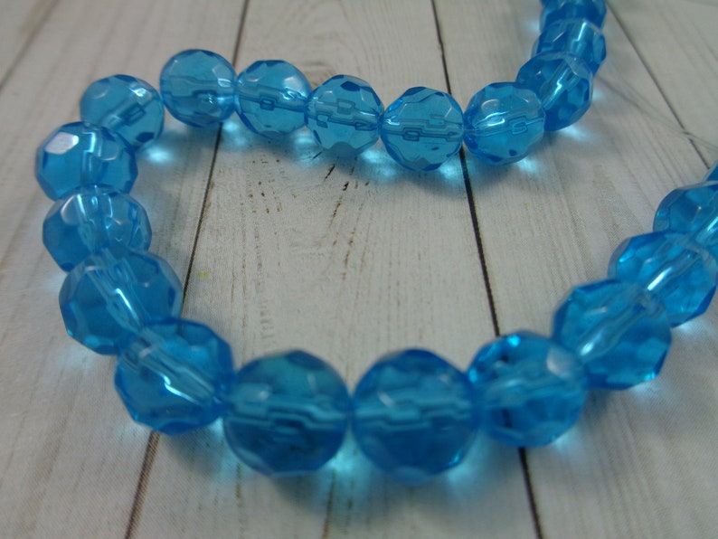 39 Turquoise Blue Faceted Round Glass Beads 8mm Translucent Faceted Blue Clear Round Shiny Faceted Blue Glass Crystal Clear Beads #S3272