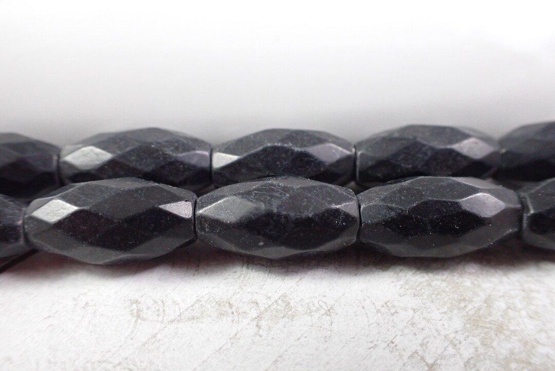 beads様 Amazon.com: Toho Round Seed Beads 8/0#21 'Silver Lined