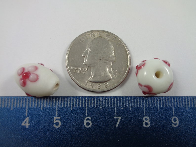 28 Pretty White Glass Beads Pink Flowers Oval Rondelle Shaped Floral Glass Beads White Pink Glass Flower Beads Oval Rondelle Glass #S3744