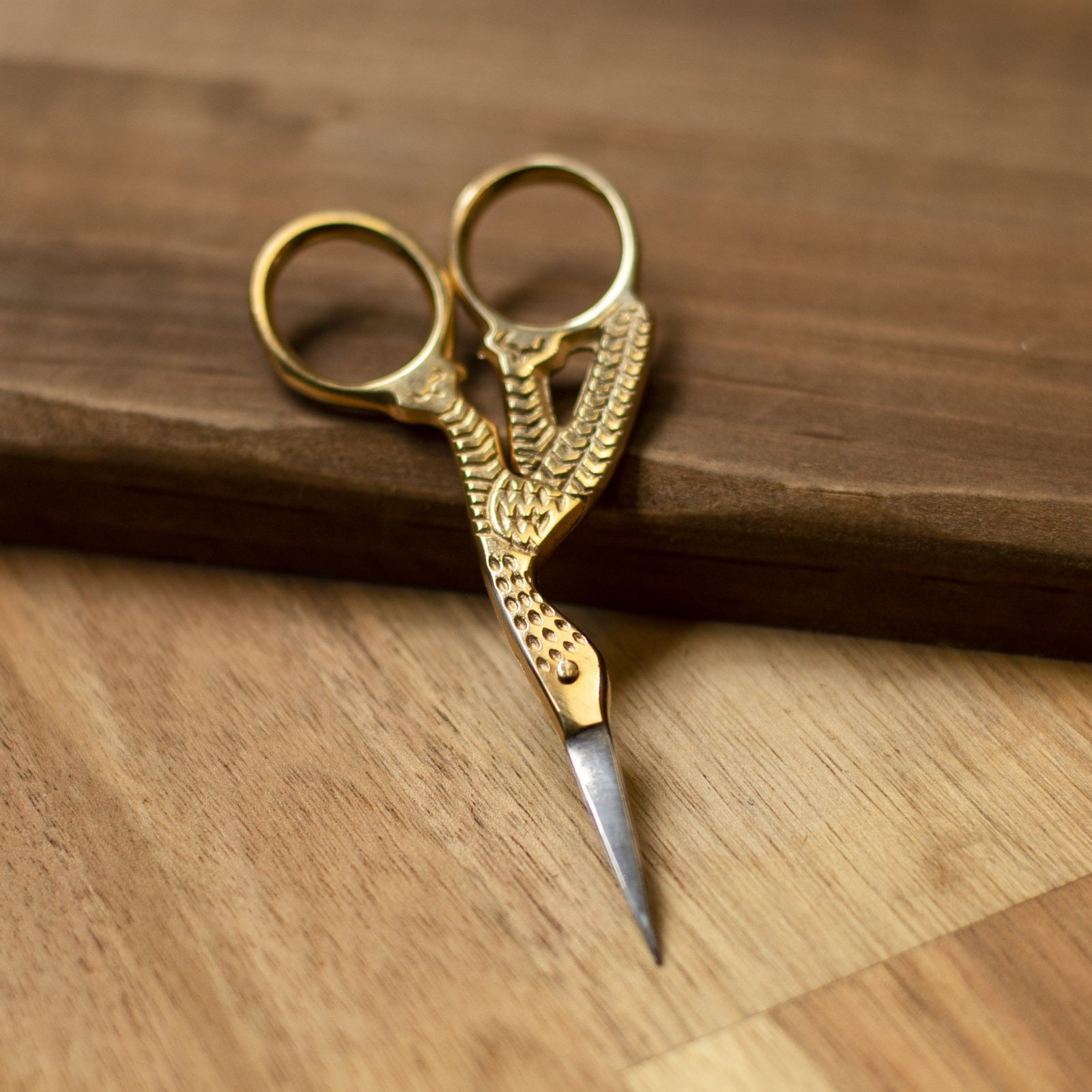 Universal Hobby 3.5 Inch Straight Sharp Tip Stainless Steel Tailors Stork Craft  Scissors - Gold