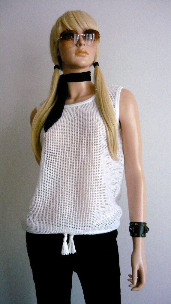 Vintage 1970s/1980s White String Vest Top - image 2