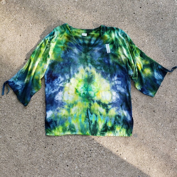 Handmade Tie Dye V-Neck Tunic Medium One of a Kind