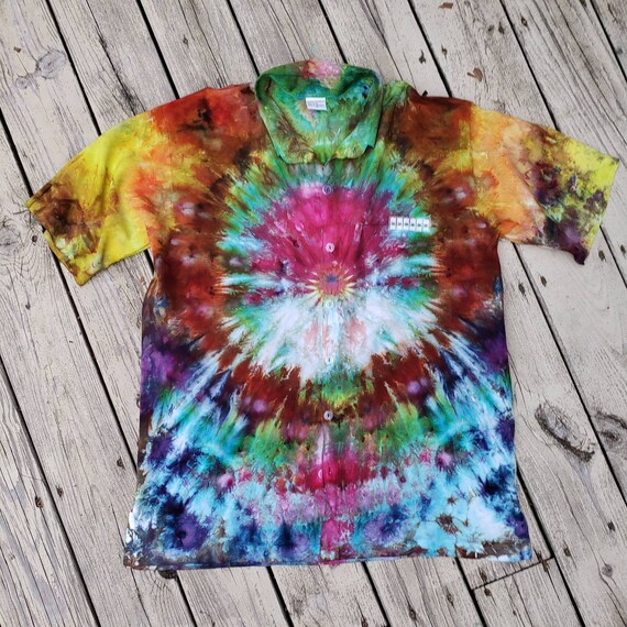 Handmade Tie Dye Button Down Rayon  Short Sleeve Shirt Medium Tie Dye