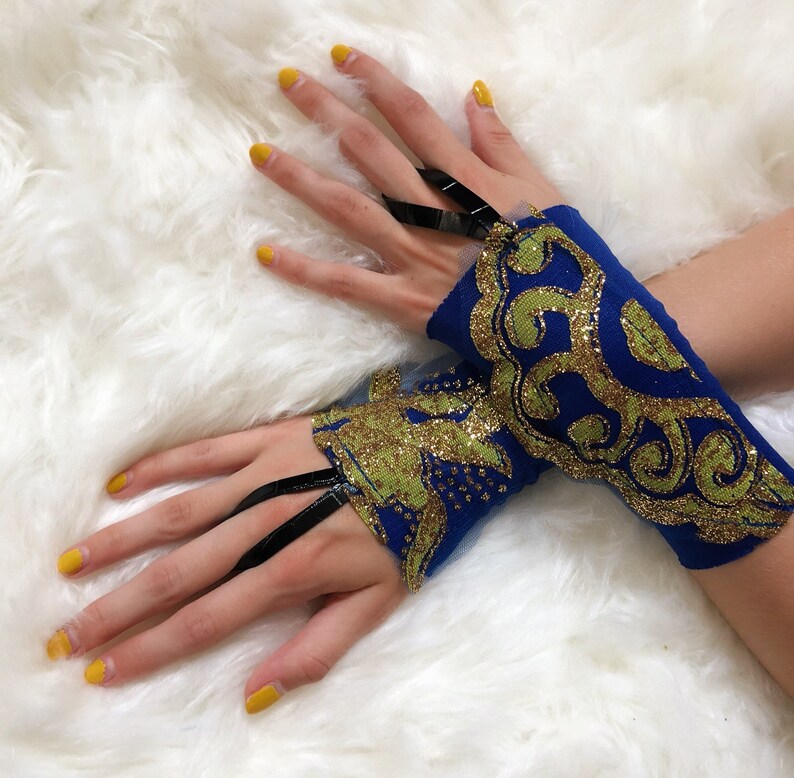 Mal Descendants 2 Costume Mal Descendants 2 Coronation Yellow - Etsy