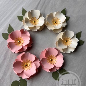 Set van 10 papieren bloemen, klein, roze en ivoor, handgemaakte papieren bloemen, babyshowerbloemen, tafeldecor, bruiloftdecor, minibloem