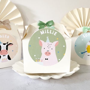 Children’s Party Box | FARM ANIMALS | Personalised kids meal boxes