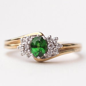 MILLIE Tsavorite Garnet Diamond Cluster Ring in Rose Gold, Yellow Gold, White Gold, Platinum, Engagement Ring, October Birthstone