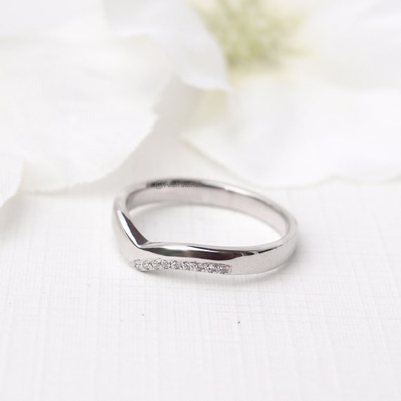platinum wishbone wedding ring