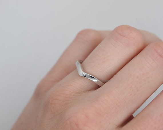 platinum wishbone wedding ring