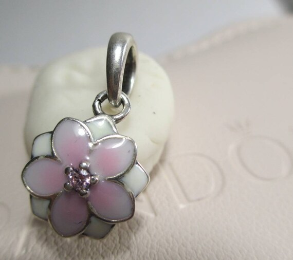 charm pandora magnolia charm pandora magnolia