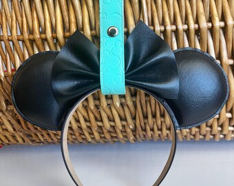 Embossed Teal Ear Holder | Faux Leather | Disneyland Accessories | Loungefly Bags | Disney Gifts | Accessories | Hidden Mickey | Silhouette