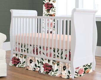 Moody Floral Crib Sheet 2025