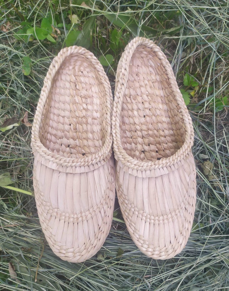 Bast sandals Straw slippers Sauna shoes Massage slippers Vegan women men shoes Organic product Raffia shoes for home Earthing sandals image 4