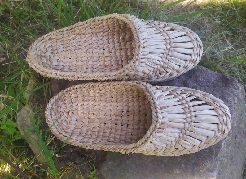 Bast sandals Straw slippers Sauna shoes Massage slippers Vegan women men shoes Organic product Raffia shoes for home Earthing sandals image 6