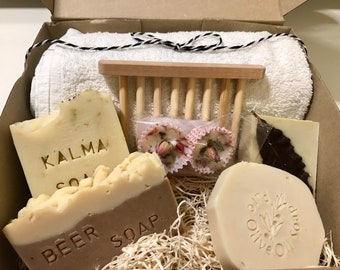 Unisex natural soap box set - Basic natural soap gift set - Set of mixed artisan soaps and bathroom accessories.