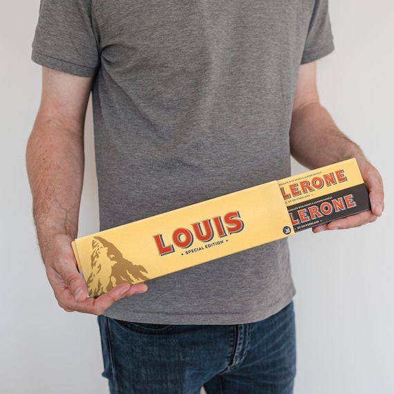 Des goûts différents dans ce Toblerone XL personnalisé avec nom et photo  Chocolats Noir, Blanc et Lait Chocolat Suisse YourSurprise -  Canada