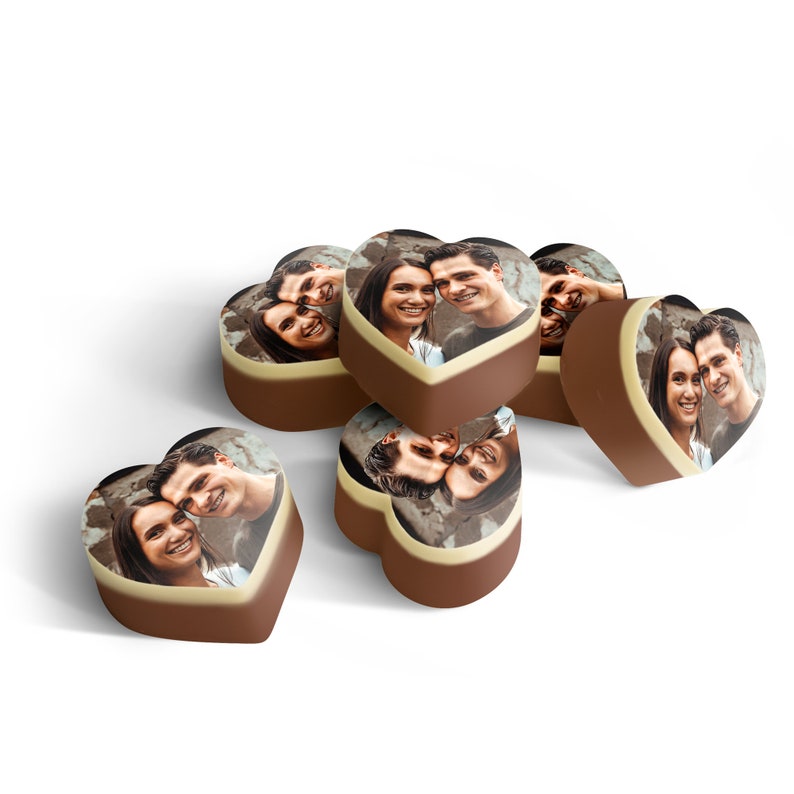 Personalized Hearts Chocolate with photo Bonbons with Full Colour Picture of Your Choice Heart Chocolate Mother's Day gift 24 pieces zdjęcie 2