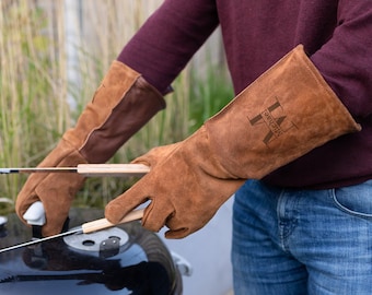 Personalised Leather BBQ gloves - Set of 2 - Laser engraved with own name - Suede with buffalo leather insert & Flannel lining