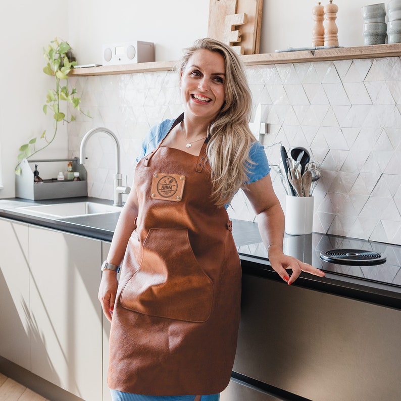 Recycled Personalized Leather Apron Brown Apron with name Sustainable Kitchen gifts Grill Accessory zdjęcie 4