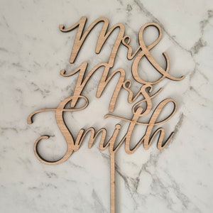 Custom Wedding Topper Cake Decoration - Bride and Groom Personalised Cake Topper - Many Colours