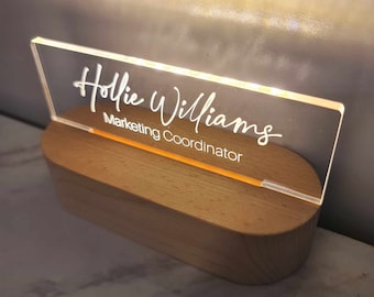 Personalized Desk Name Plate with Wooden Base, Lighted Acrylic Nameplate, Desk Accessories, Office Gifts for Boss Coworkers, New Job Gifts