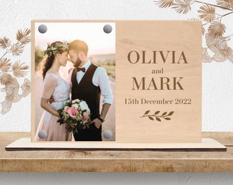 Personalised Wedding Gift for Couple, Personalized Wedding Picture Frame, Personalized Wedding Gifts, Gifts for Couple, Custom Wedding Frame