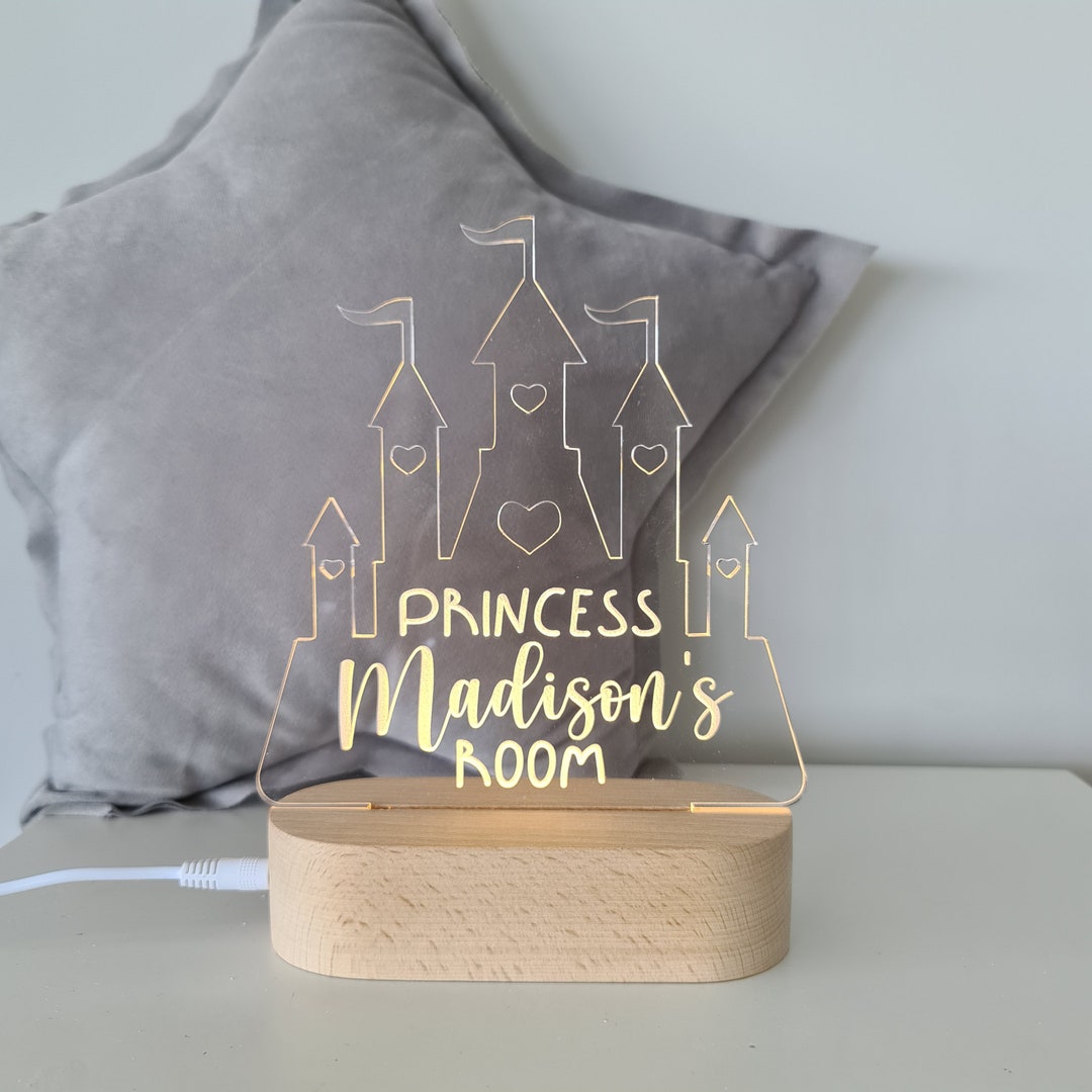 Decorazione per la casa con luci LED personalizzate creative, decorazione per la stanza con specchio appeso con il tuo nome, cartello luminoso personalizzato con nome - Italia