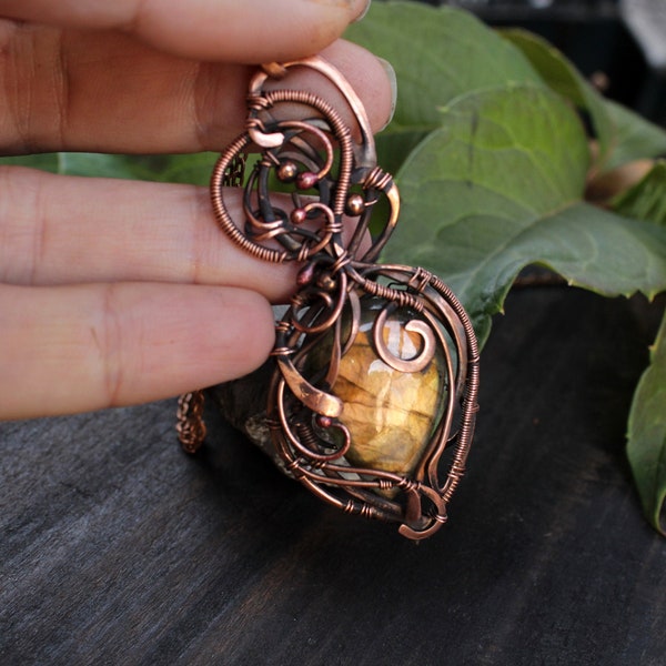 Labradorite Wire wrapped necklace, Boho Copper jewelry, Very long necklace, Witchy Elvish Gothic