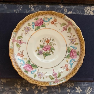 Rare Hand-Painted Tuscan Fine Bone China Saucer - Pattern 7748A - Winged Crown Era (1947)
