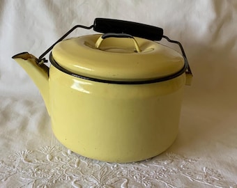 RESERVED for L ----- Picquot Ware K3 Kettle, Mid Century Modernist