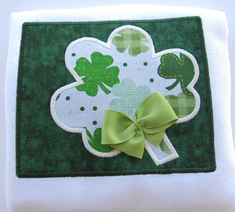 St. Patrick's Day Shamrocks in a Box Applique Design Digital Instant Download 4x4 and 5x7 image 3